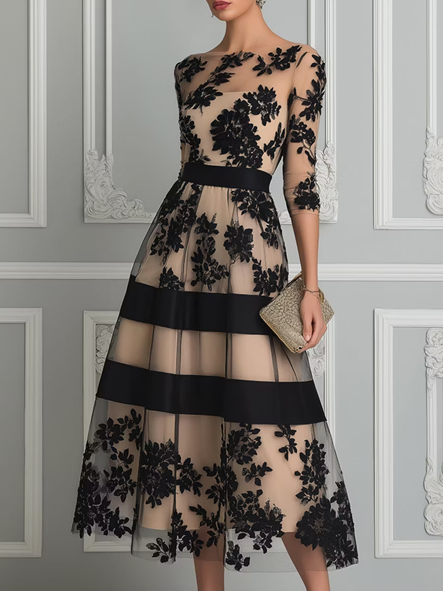 Noa | Vestido midi de encaje negro