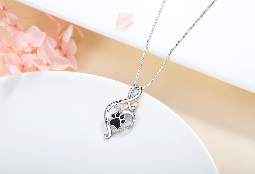 Collar de huella con corazón, hueso e infinito