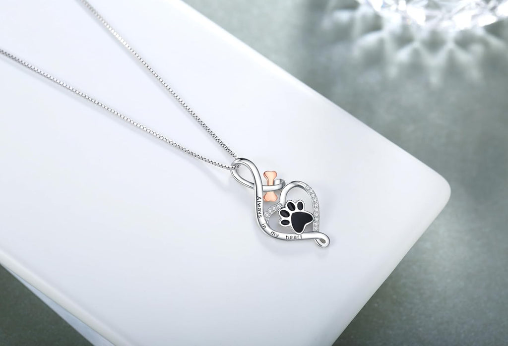 Collar de huella con corazón, hueso e infinito