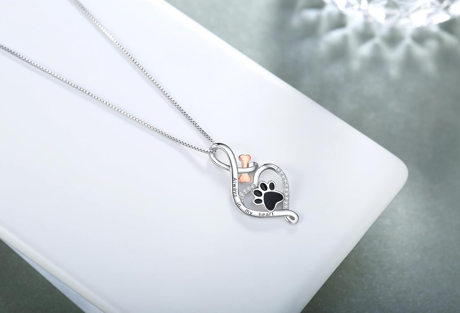 Collar de huella con corazón, hueso e infinito