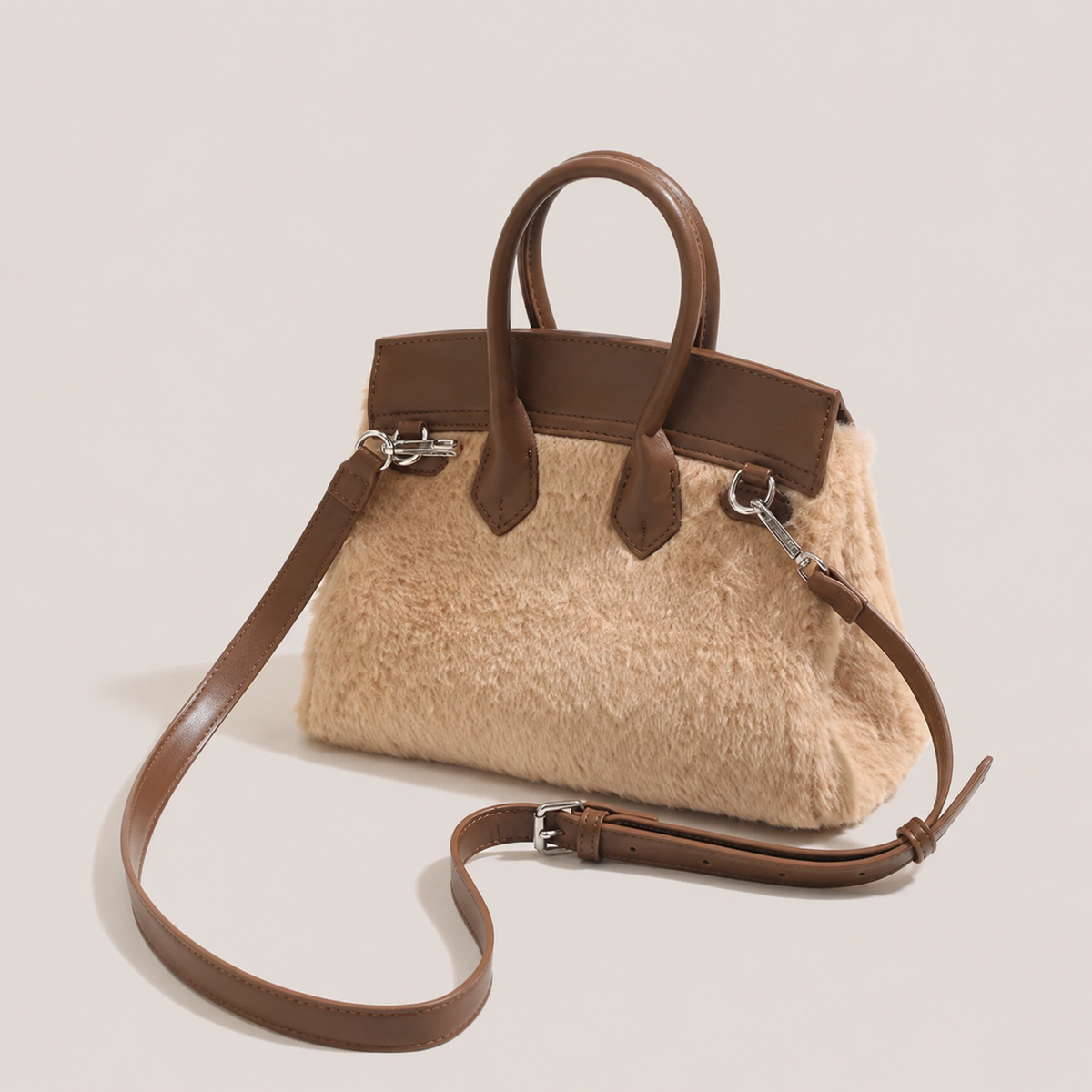 Bolso tote de peluche Flavia