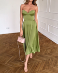 Liora | Vestido midi elegante sin tirantes