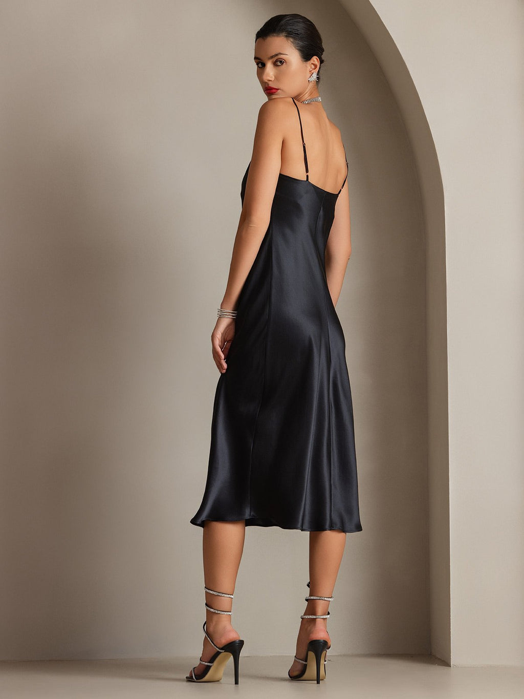 Vestidos largos de seda pura con tirantes