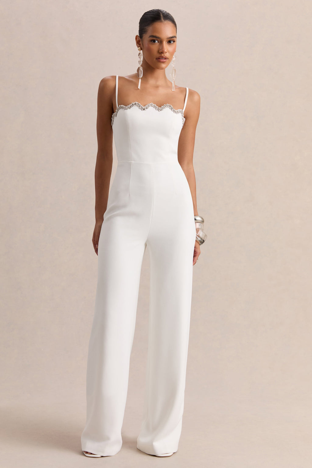Calira | Mono Blanco Con Escote Cuadrado Y Detalle Ondulado