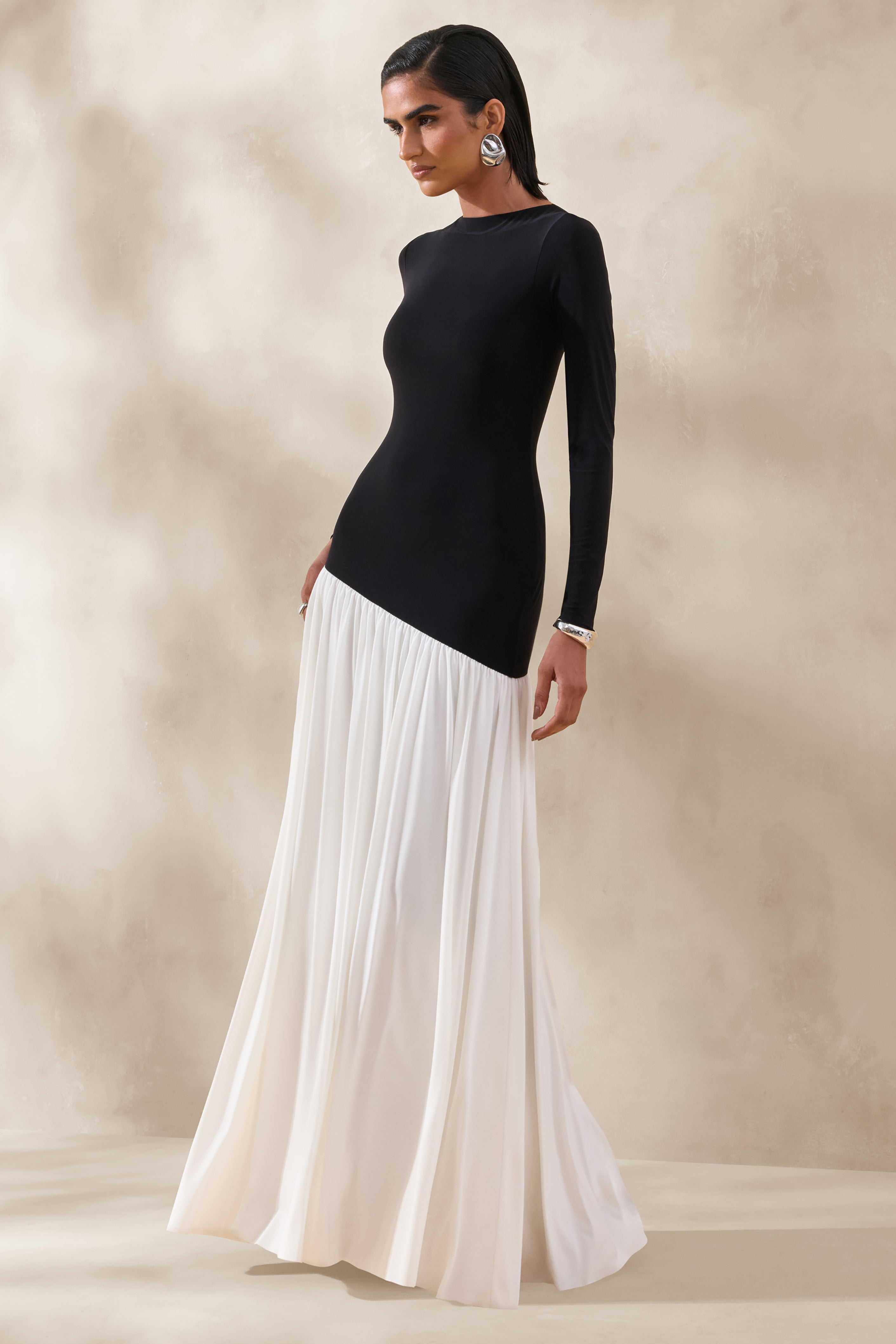 Jasira | Negro y Blanco Cuello Redondo Vestido Largo con Cintura Caída Asimétrica