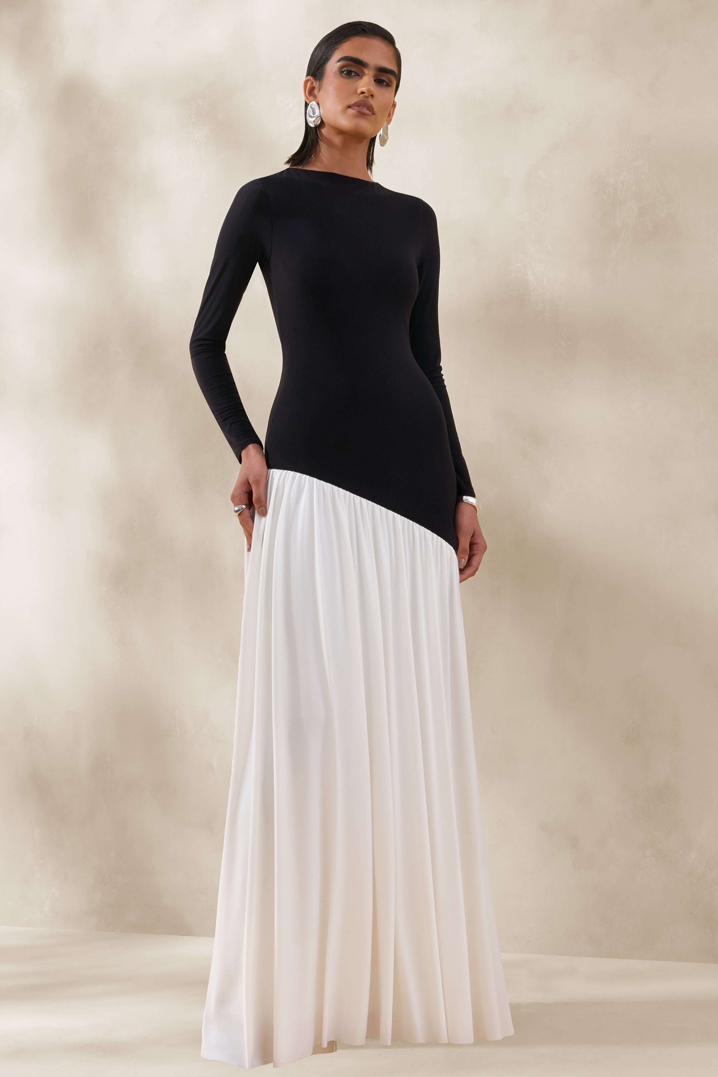 Jasira | Negro y Blanco Cuello Redondo Vestido Largo con Cintura Caída Asimétrica