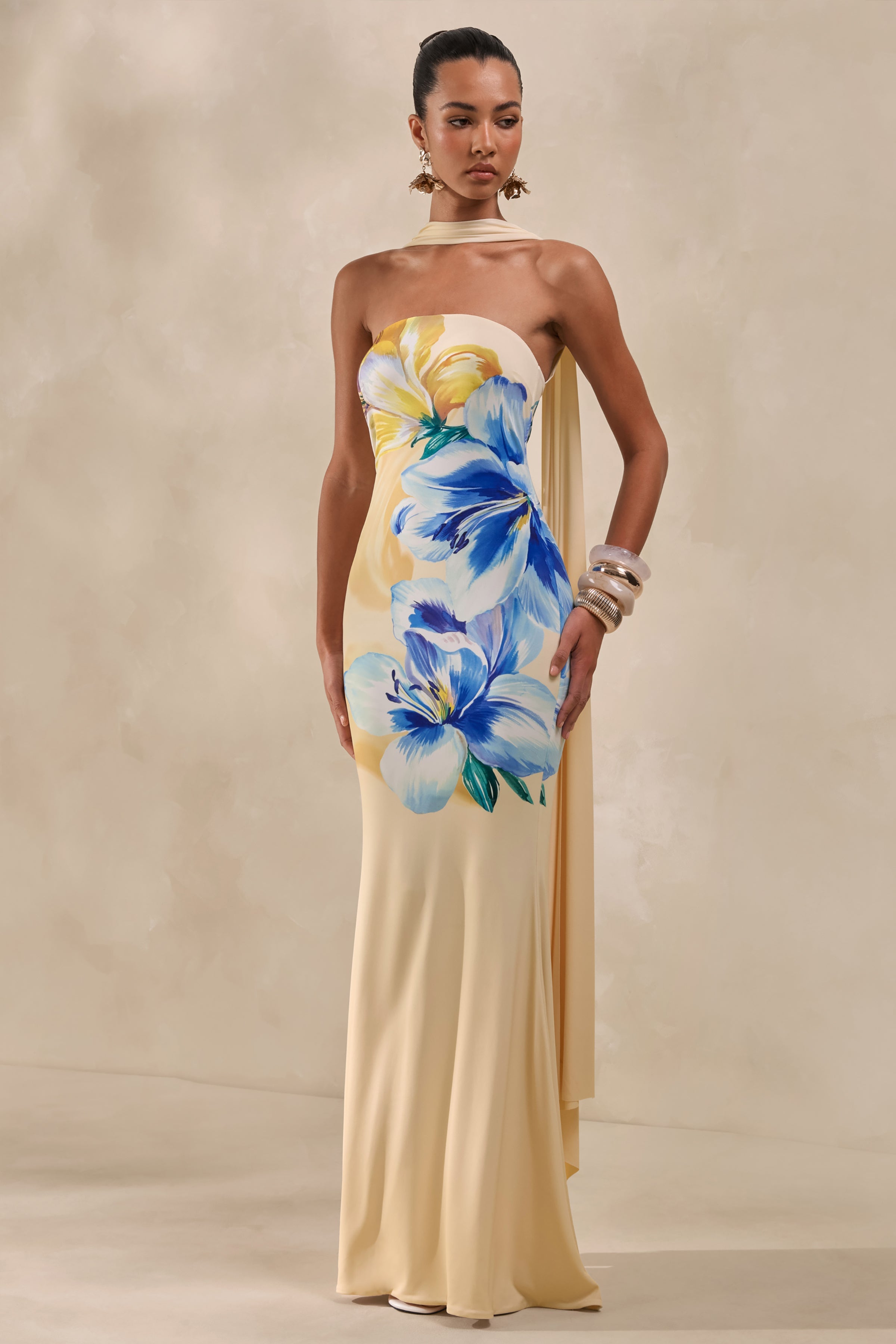 Brooke | Vestido Largo Bandeau Con Estampado Floral En Amarillo Limón Y Azul Y Pañuelo