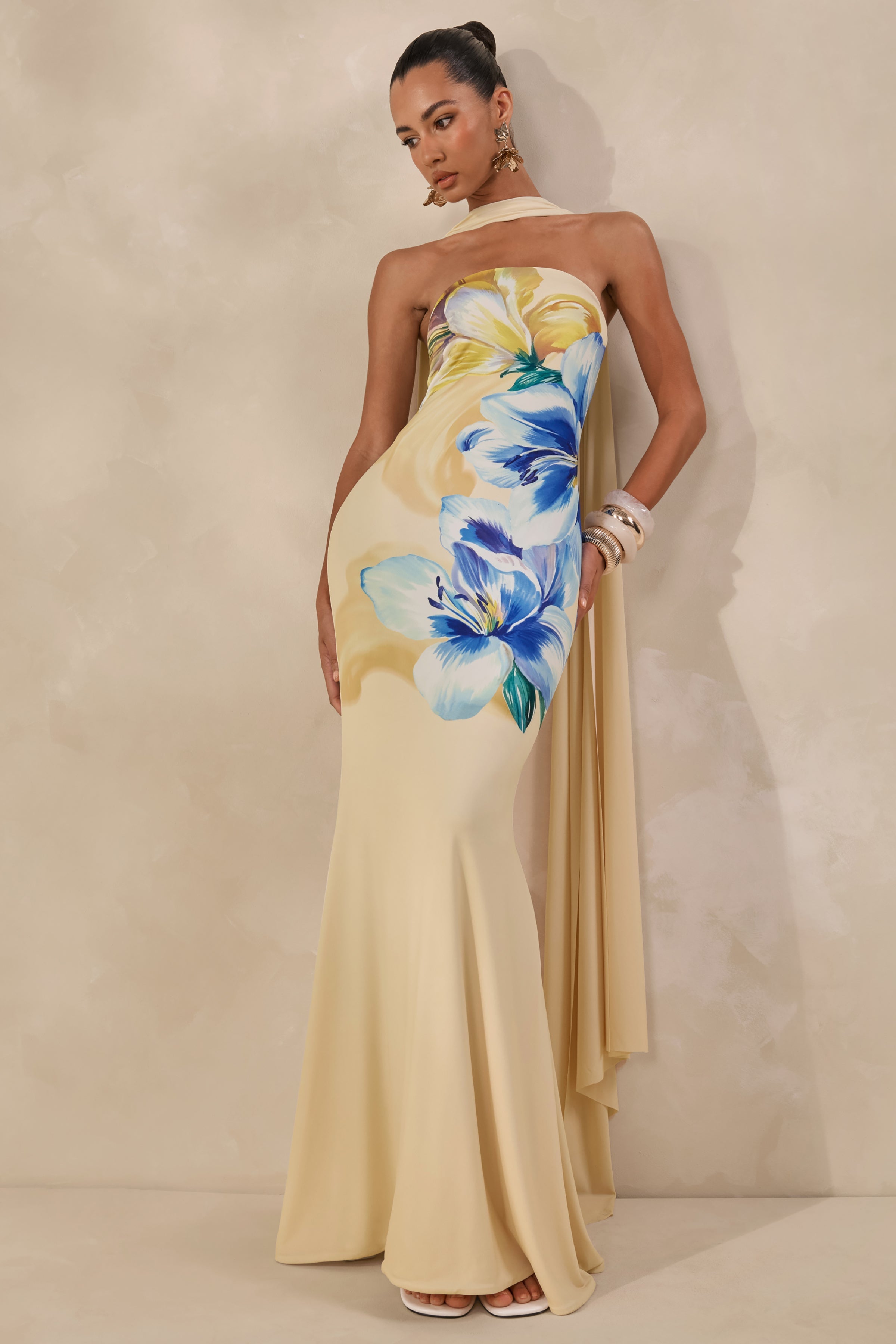 Brooke | Vestido Largo Bandeau Con Estampado Floral En Amarillo Limón Y Azul Y Pañuelo