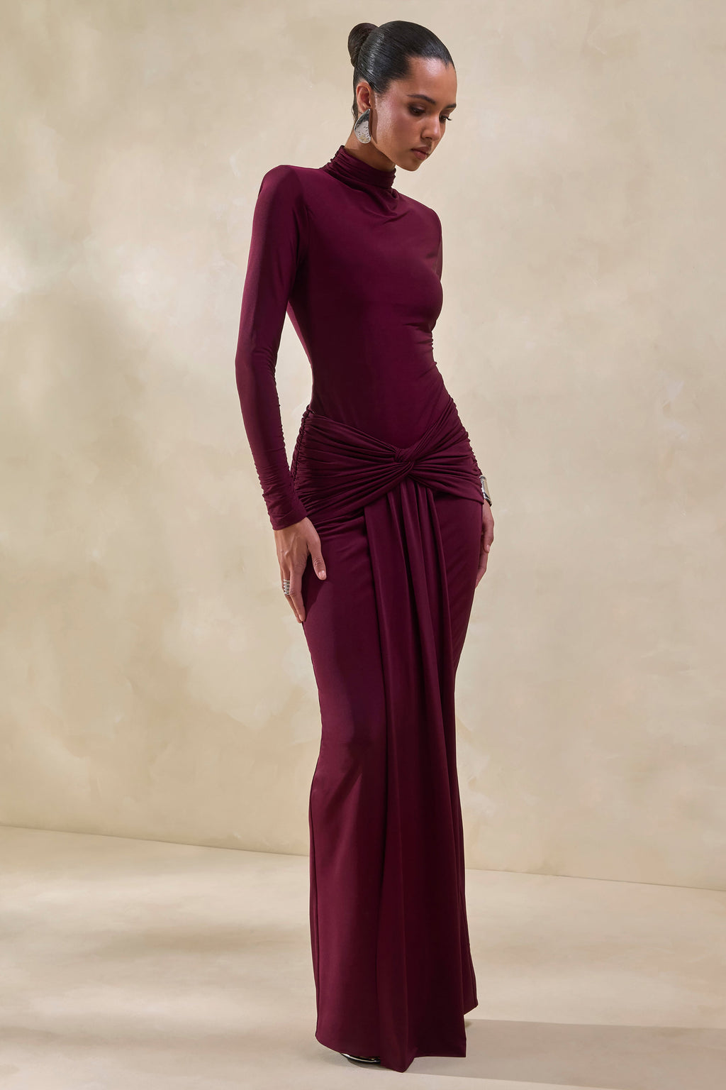 Lyanna | Body Tanga Borgoña Con Cuello Alto