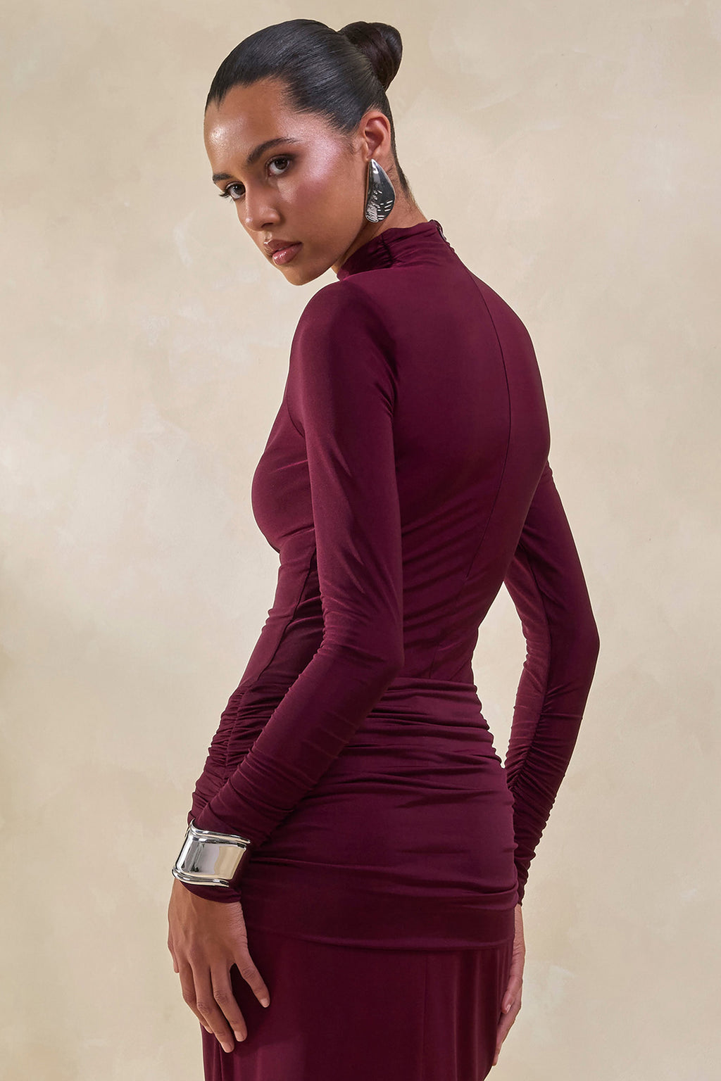 Lyanna | Body Tanga Borgoña Con Cuello Alto