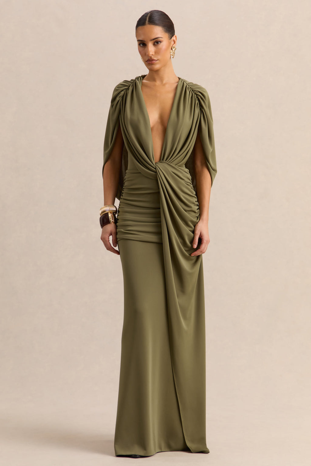 Marisea | Vestido Largo Verde de Escote Pronunciado con Mangas Capa