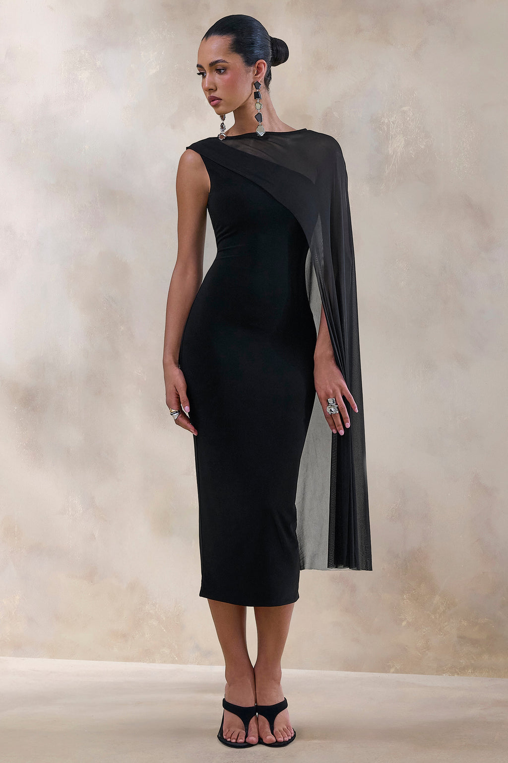 Caloria | Negro Escote Asimétrico Vestido Midi con Manga Capa de Malla