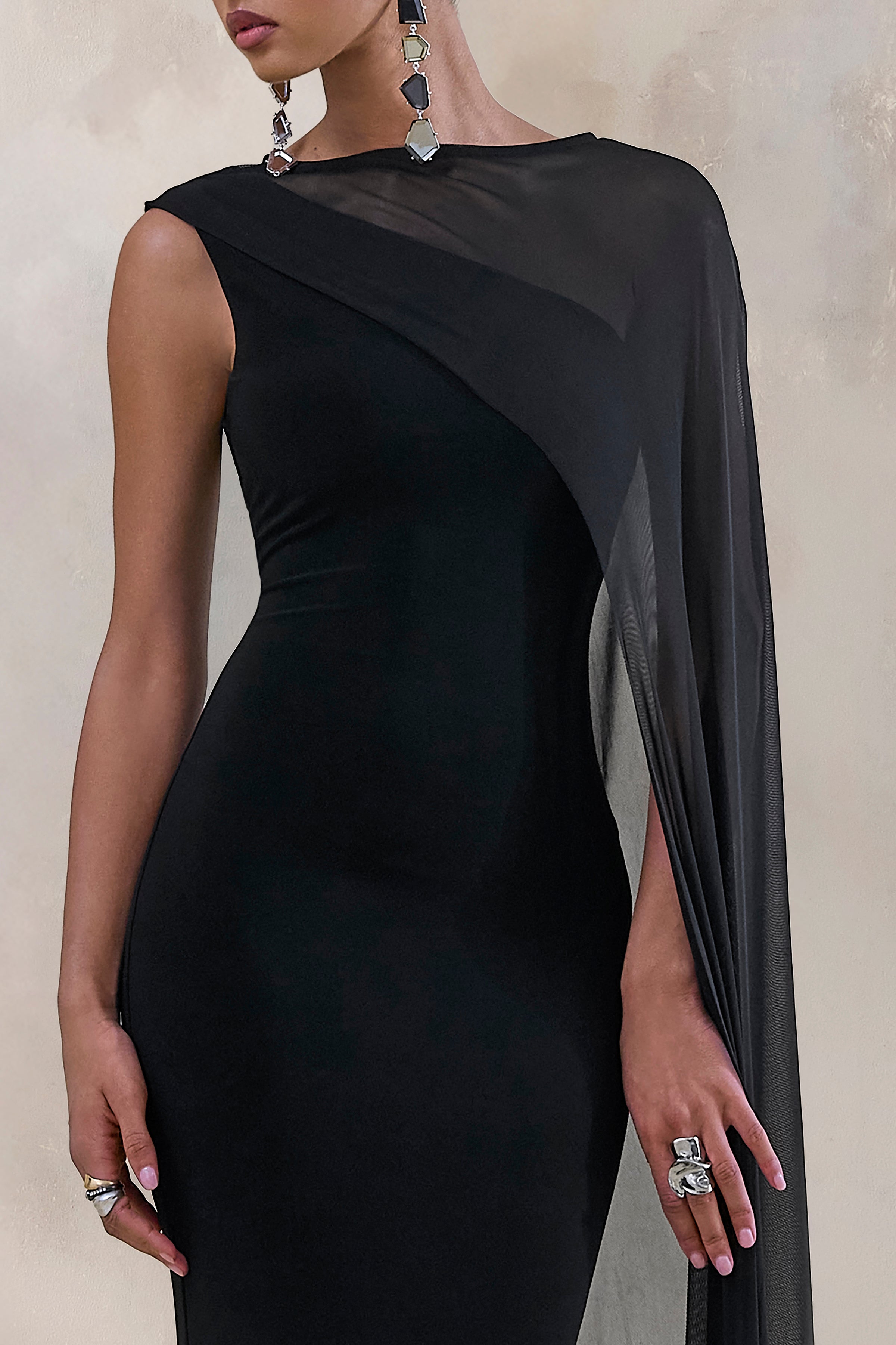Caloria | Negro Escote Asimétrico Vestido Midi con Manga Capa de Malla
