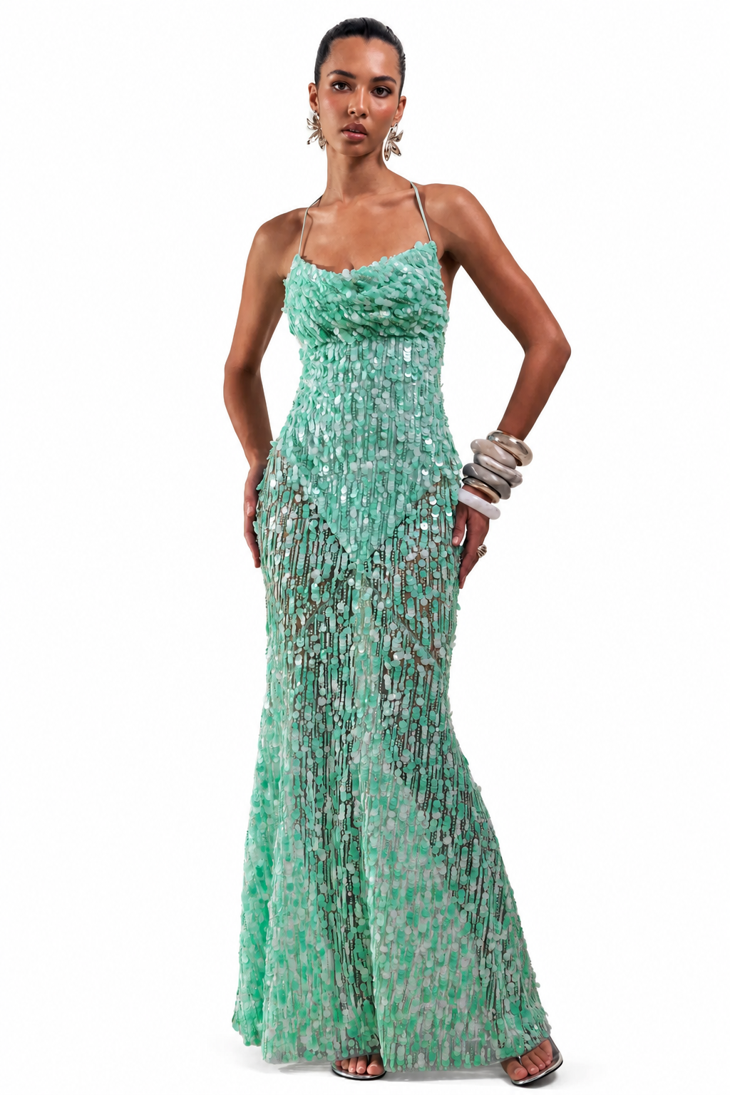 Taryn | Vestido Largo Turquesa con Escote Desbocado y Lentejuelas Premium