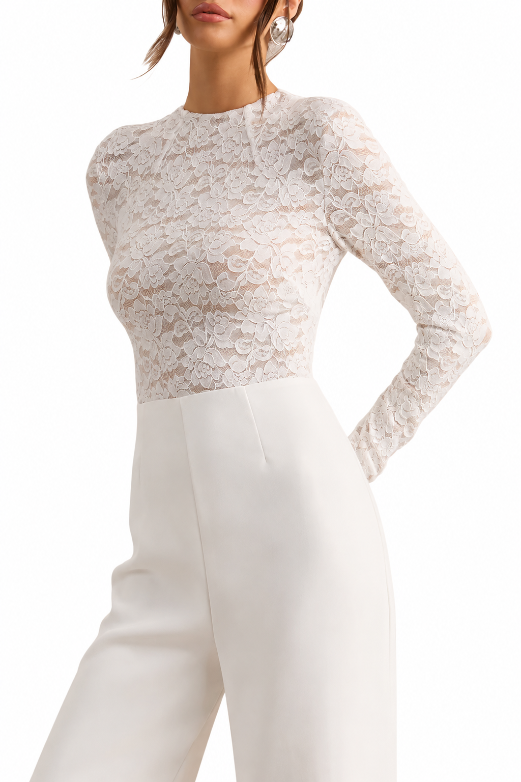 Romancea | Mono Blanco de Encaje con Cuello Alto