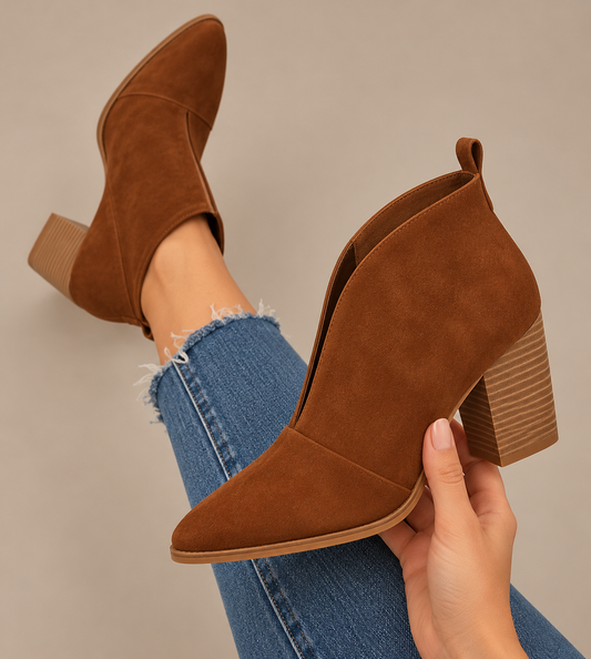 Alfonsina | Botines de calzar con corte en V