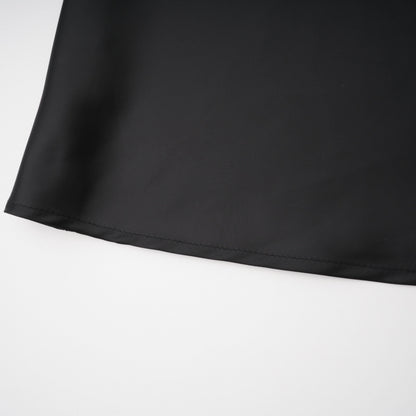 Vestido largo de satén con paneles de encaje negro Mirela — vista 14