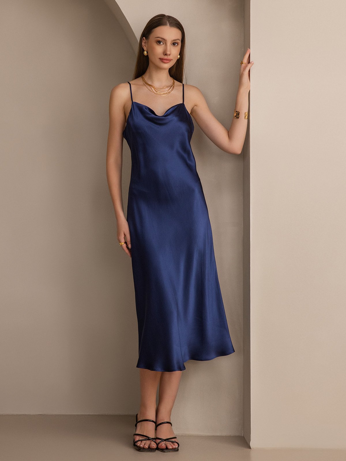 Vestidos largos de seda pura con tirantes