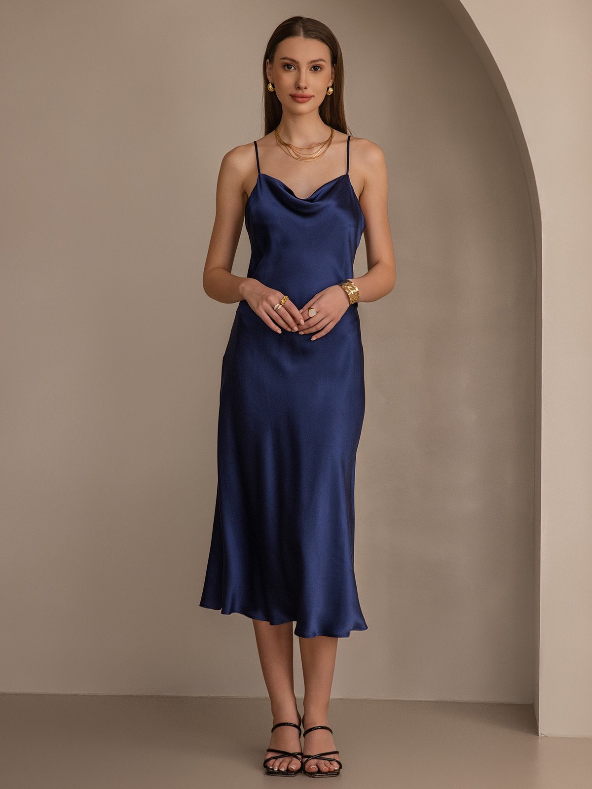 Vestidos largos de seda pura con tirantes