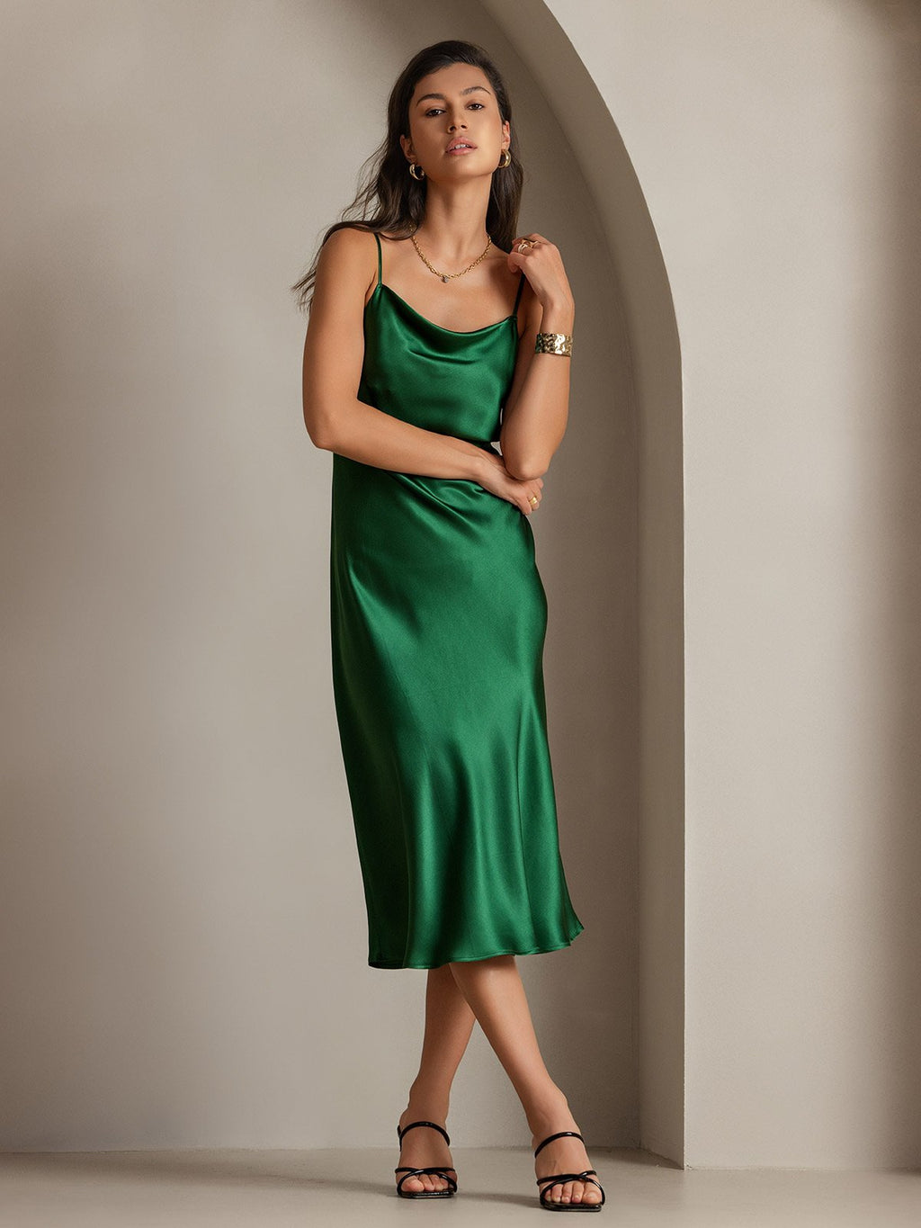 Vestidos largos de seda pura con tirantes