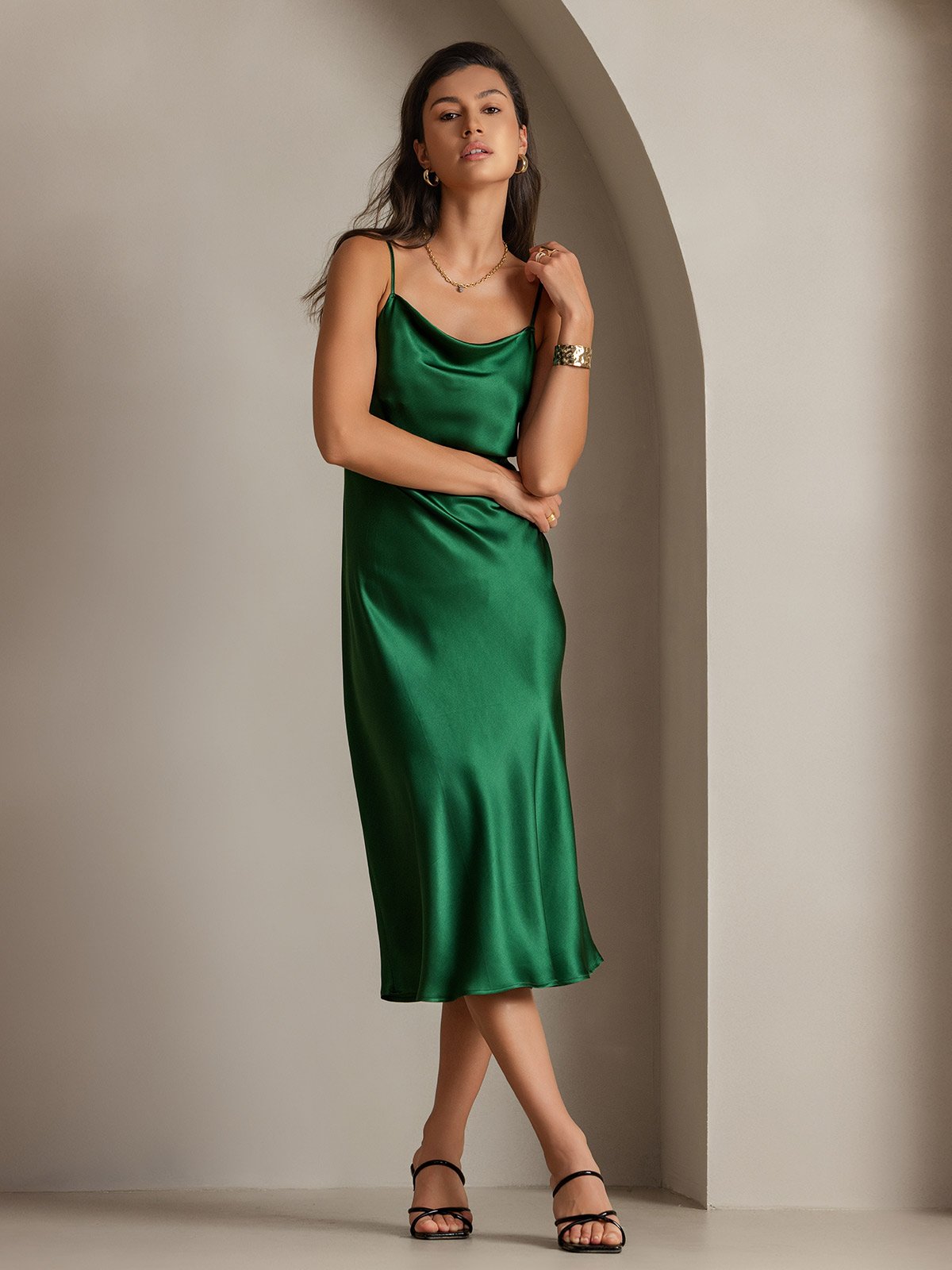 Vestidos largos de seda pura con tirantes