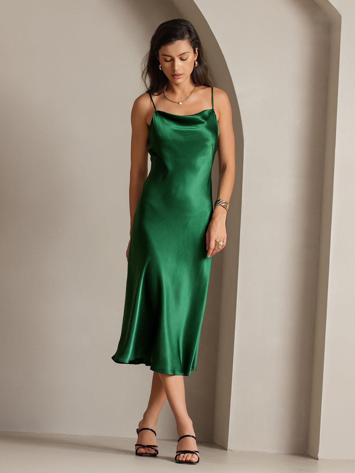 Vestidos largos de seda pura con tirantes