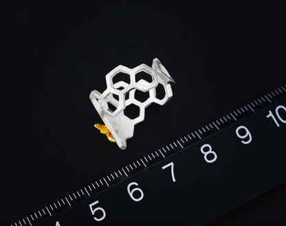 Anillo de panal chapado en oro