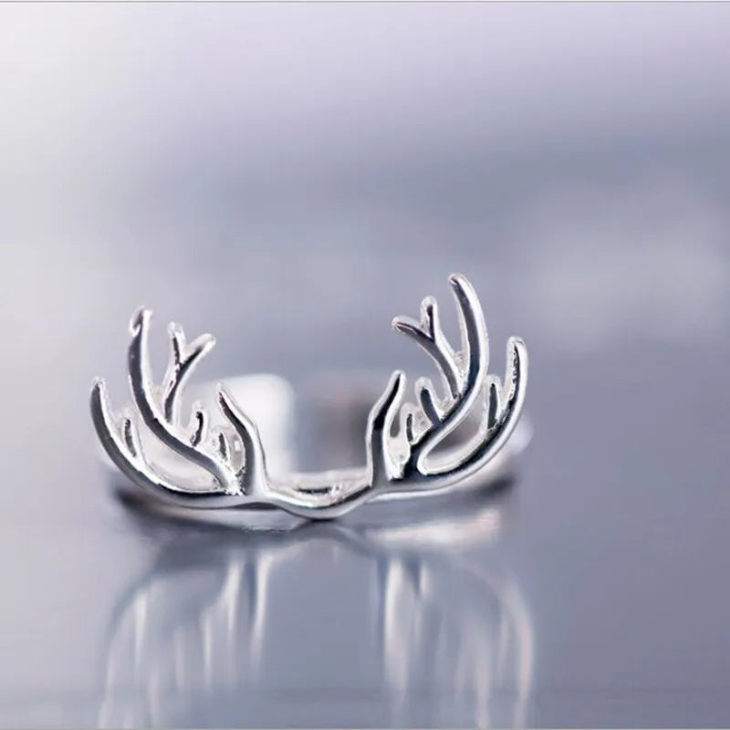 Anillo de asta de ciervo en plata de ley