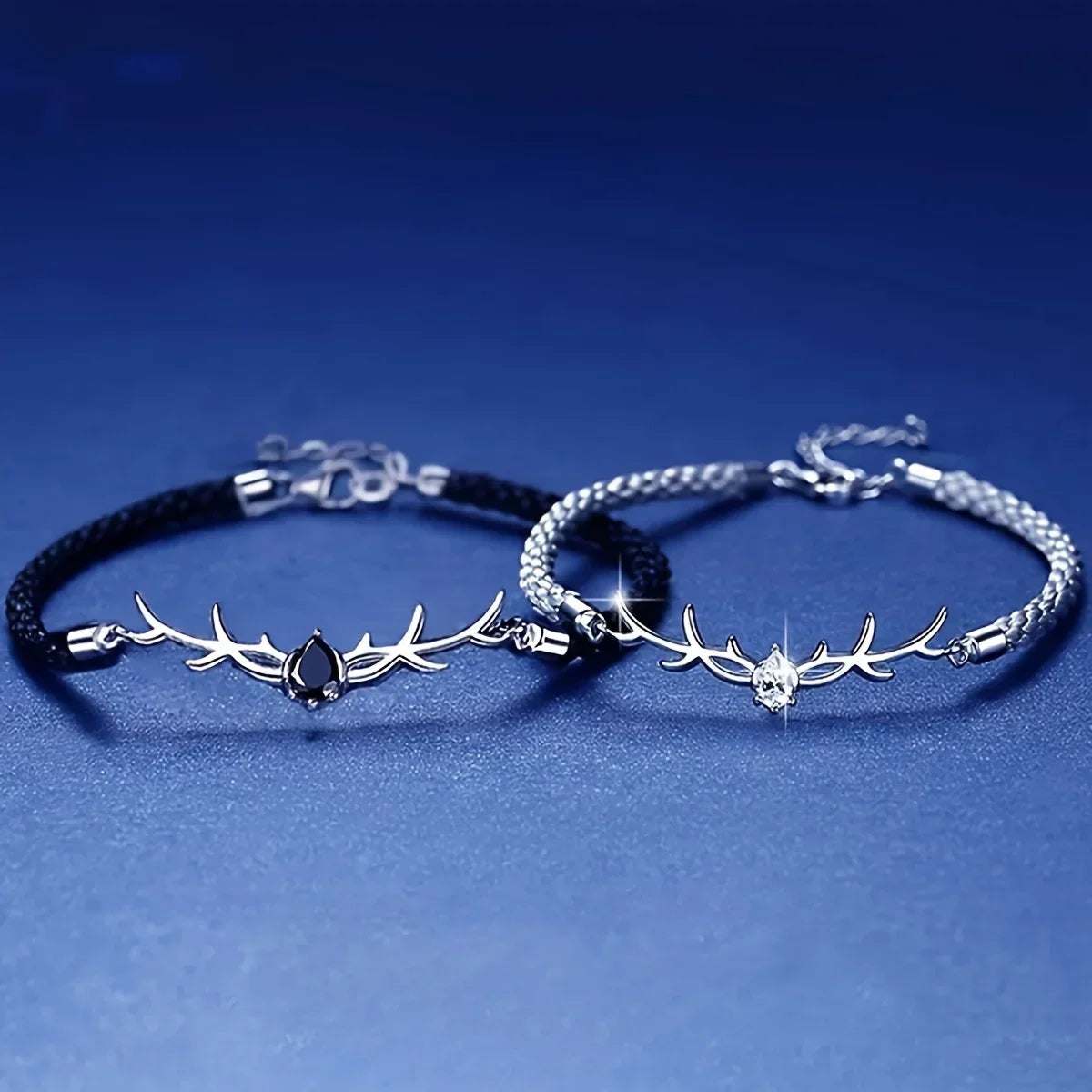 Pulsera de corazón en asta de ciervo con circón