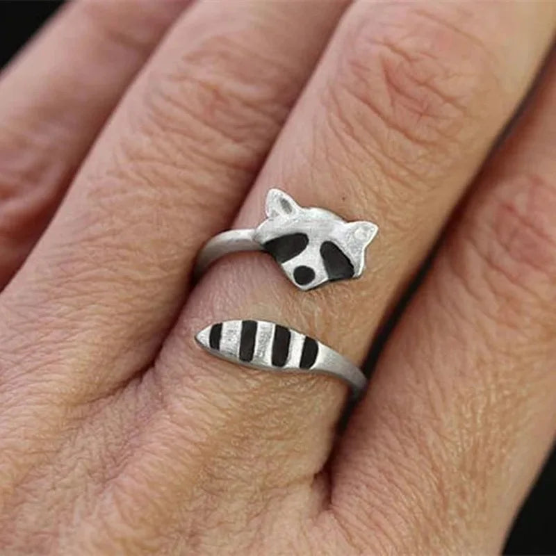 Anillo vintage de mapache en plata