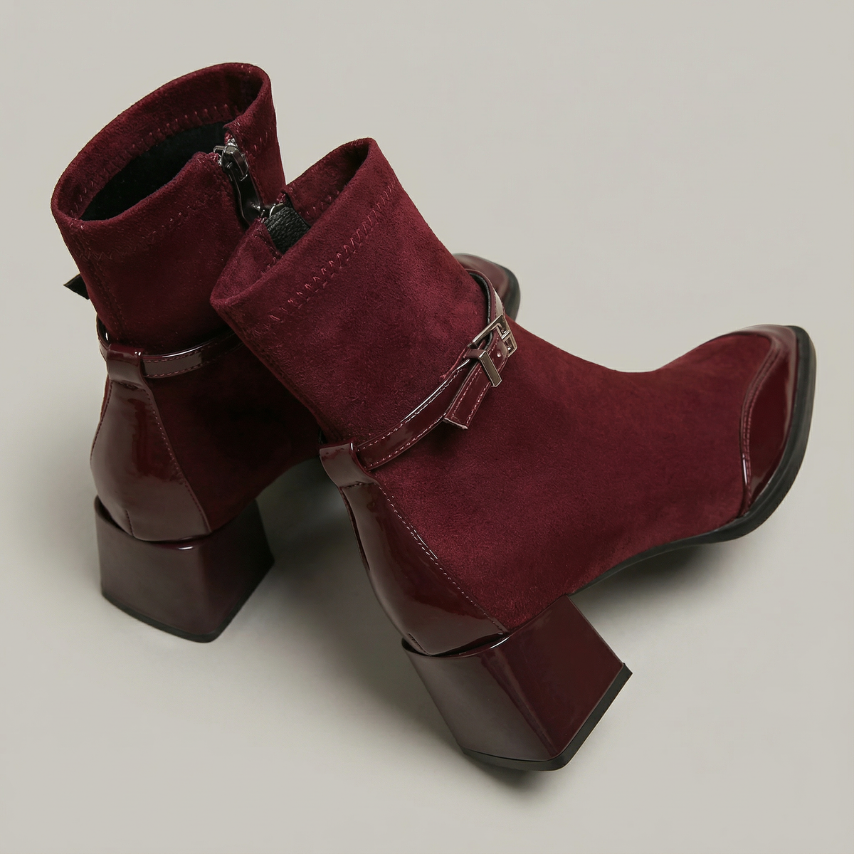 Cleofe | Botines de tacón medio con cremallera lateral