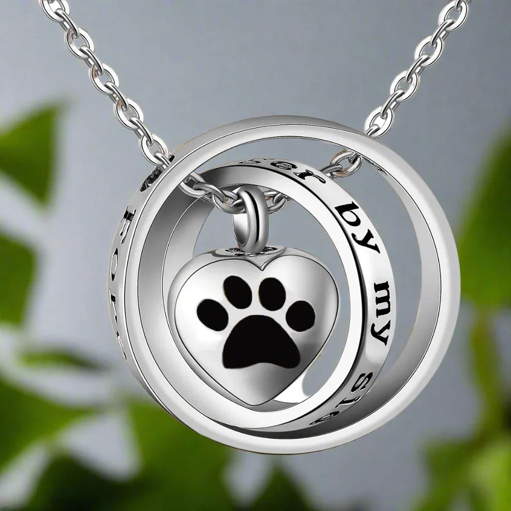 Collar urna conmemorativo con huella