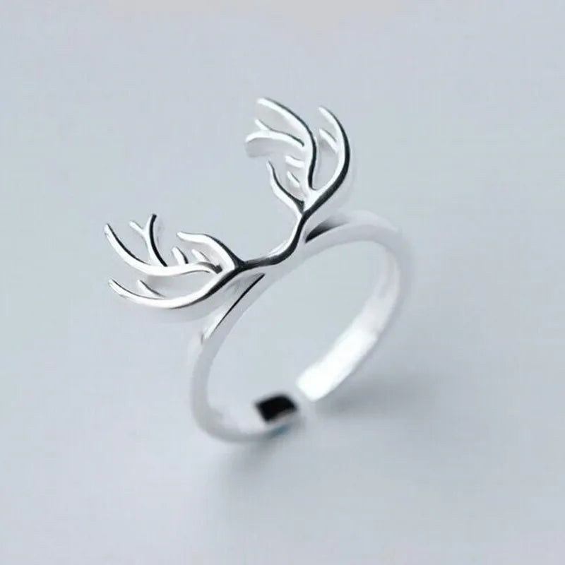 Anillo de asta de ciervo en plata de ley