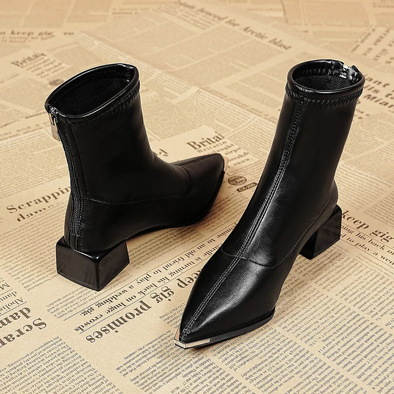 Verona | Botines de punta con tacón ancho y plataforma