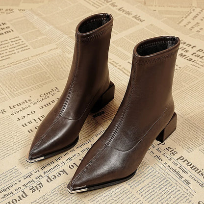 Verona | Botines de punta con tacón ancho y plataforma