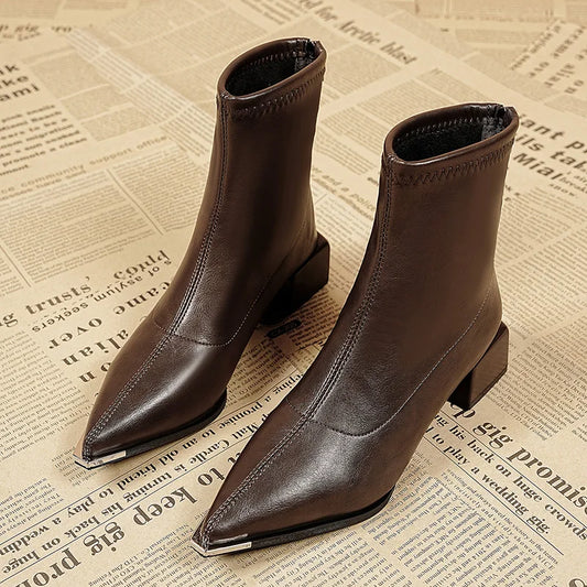 Verona | Botines de punta con tacón ancho y plataforma