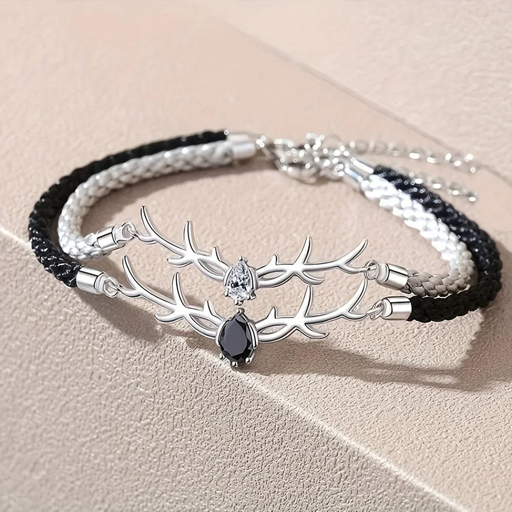 Pulsera de corazón en asta de ciervo con circón