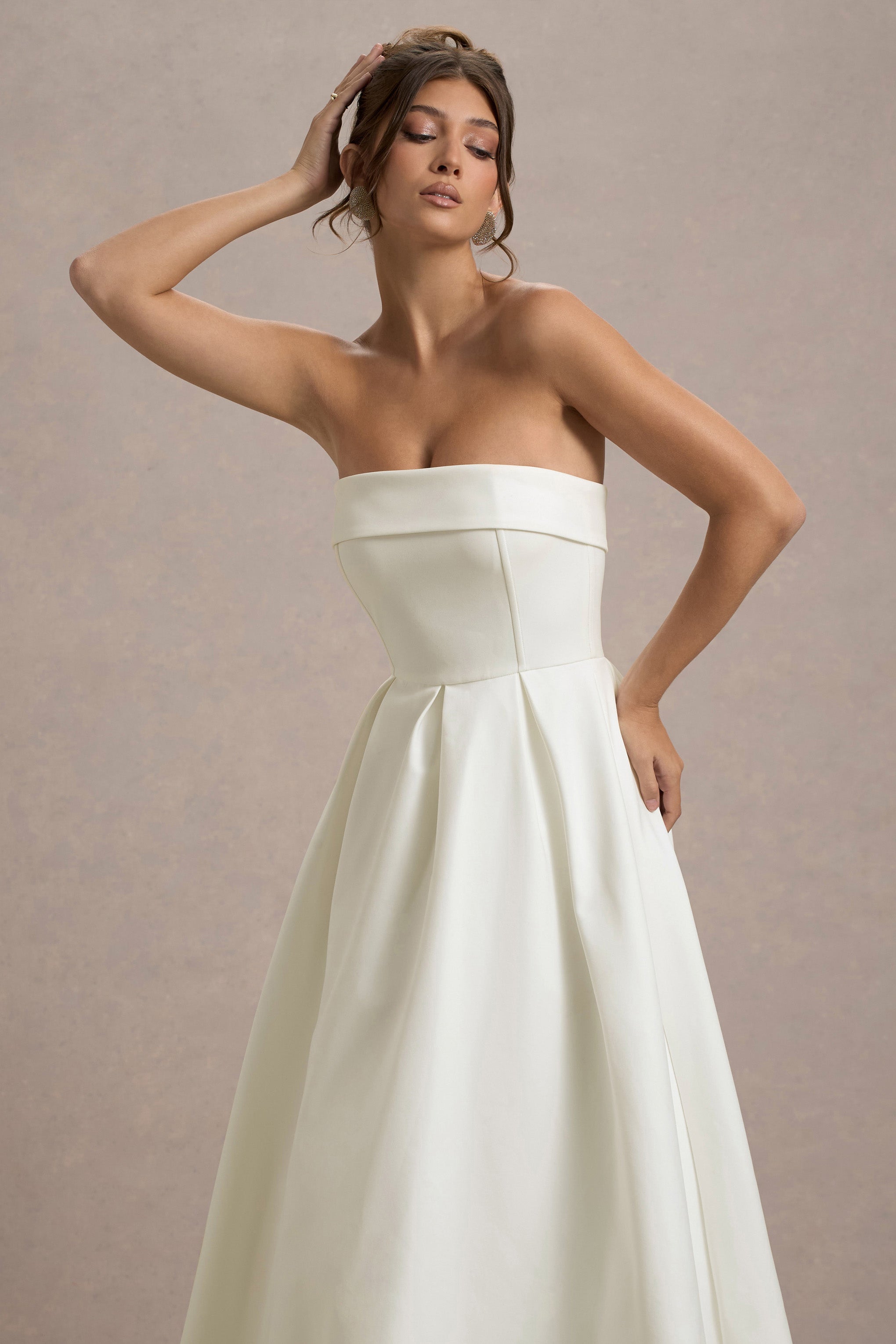 Annalise | Vestido Midi en blanco roto y falda plisada