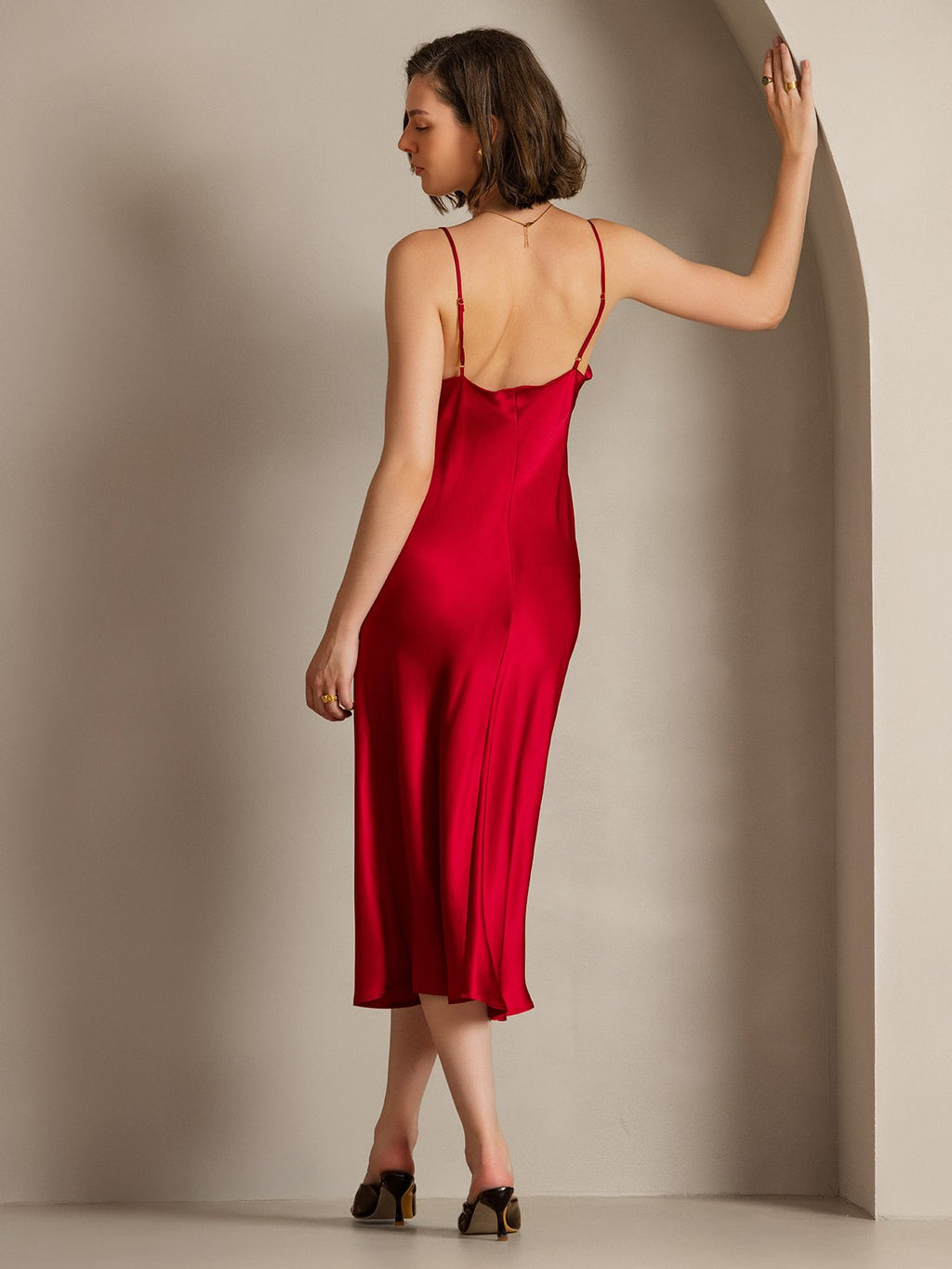 Vestidos largos de seda pura con tirantes