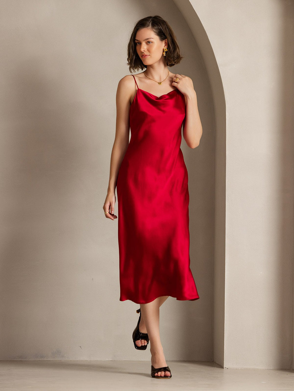 Vestidos largos de seda pura con tirantes