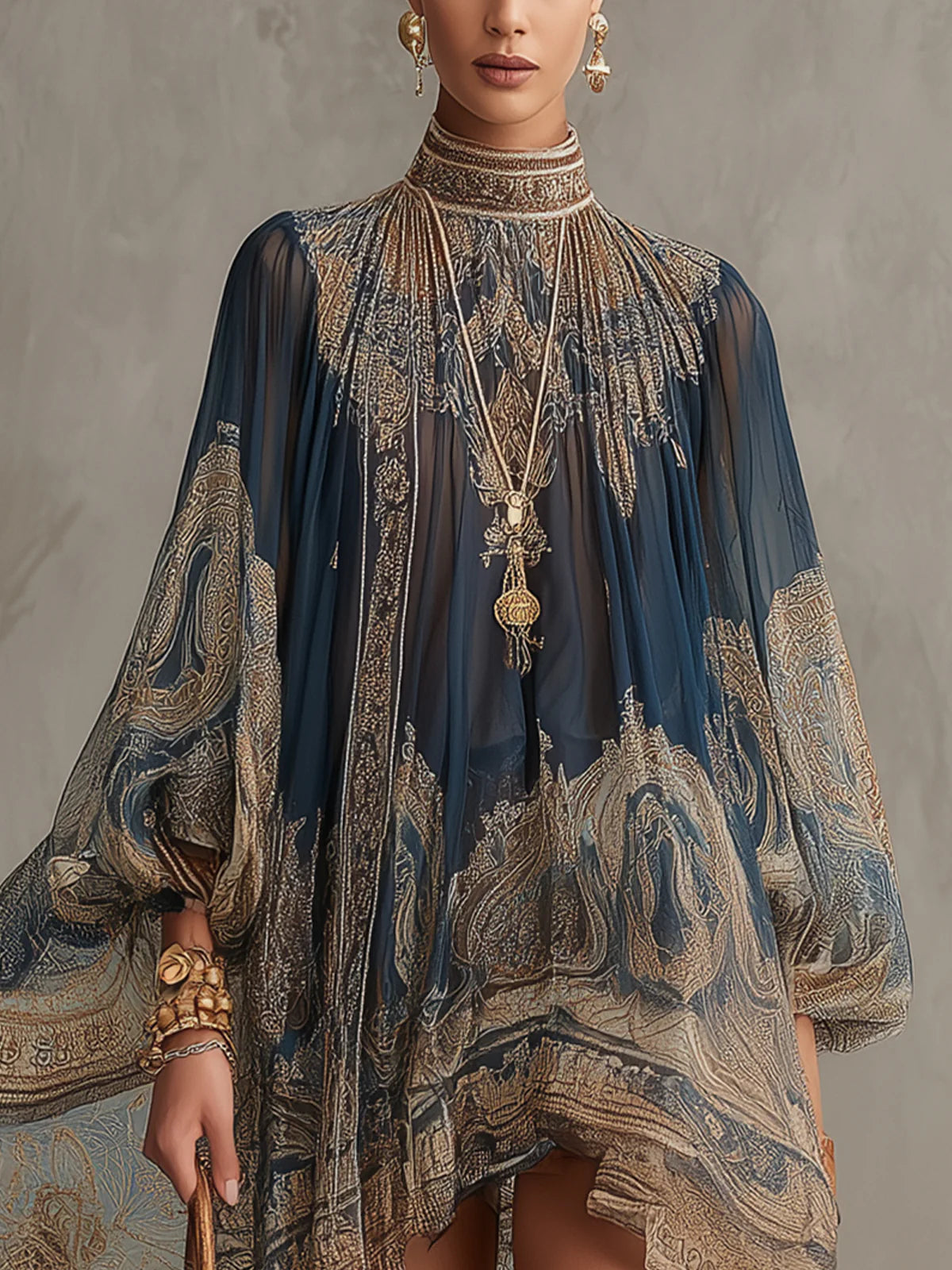 Marina | Minivestido de gasa con estampado barroco, cuello alto y bajo asimétrico en azul marino
