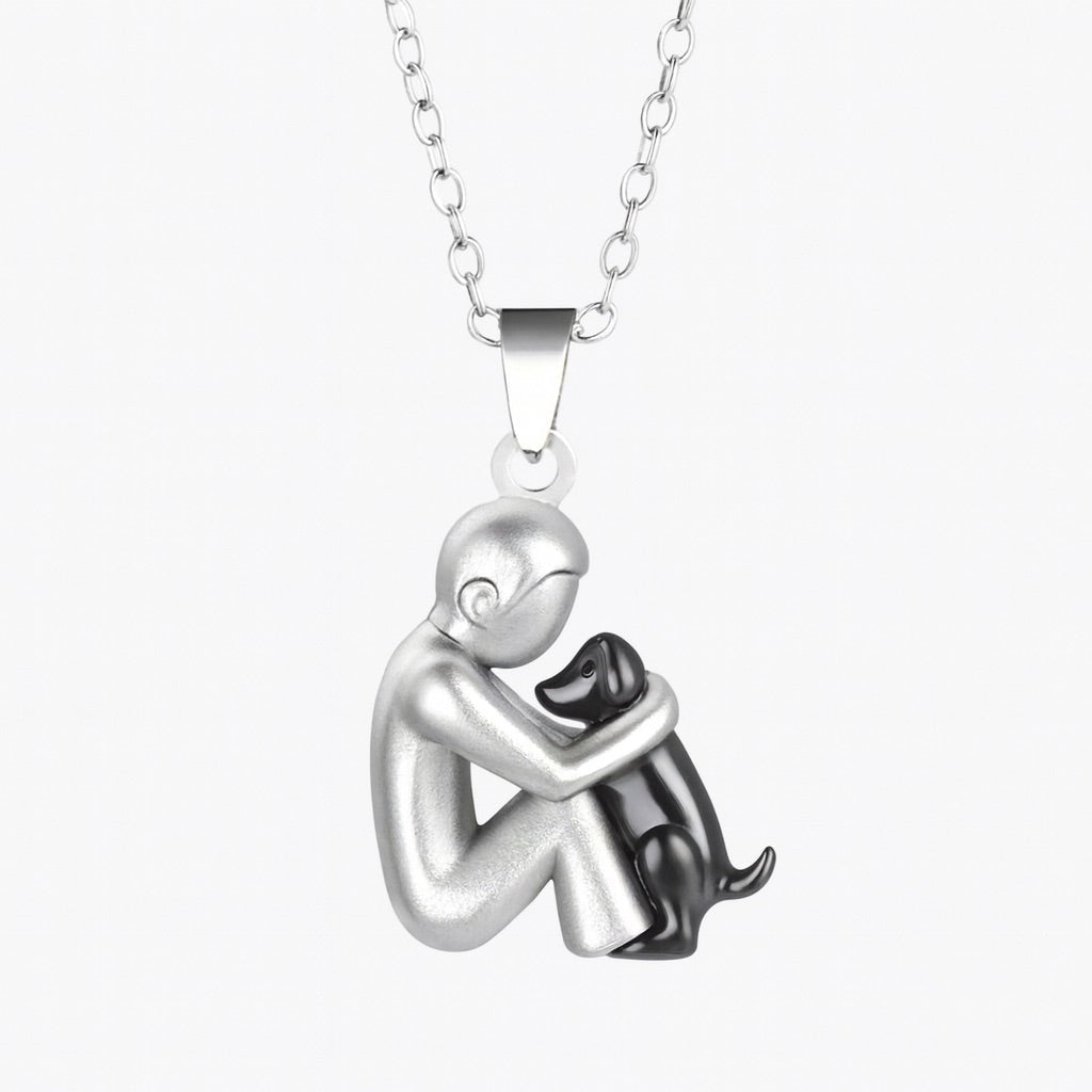 Collar con colgante abrazo
