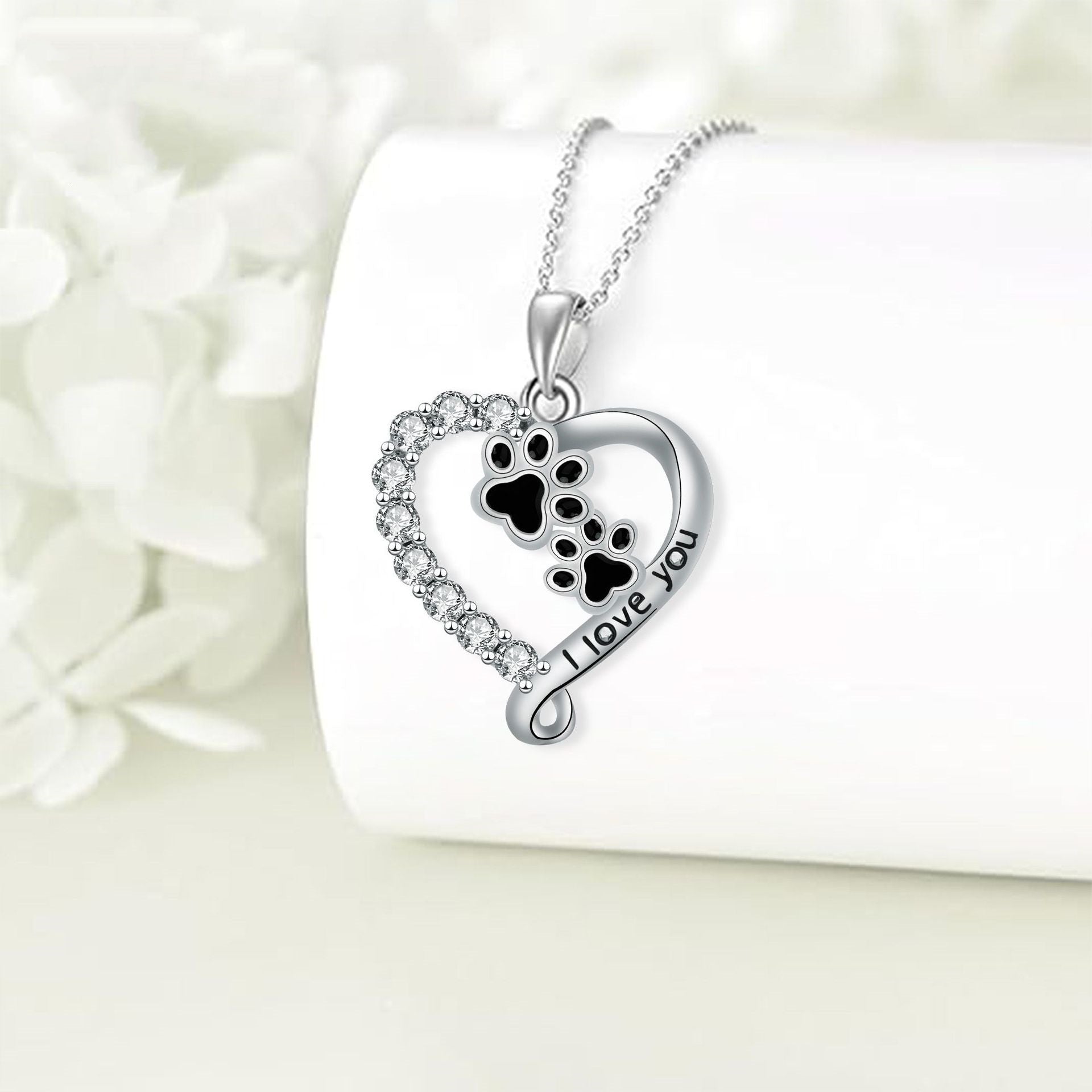 Collar de corazón con huella