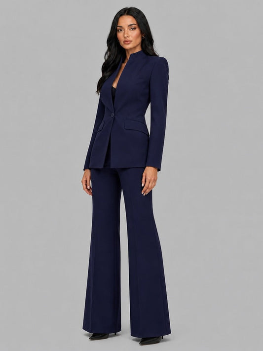 Faustina | Conjunto de dos piezas con blazer de cuello sastre y pantalón acampanado