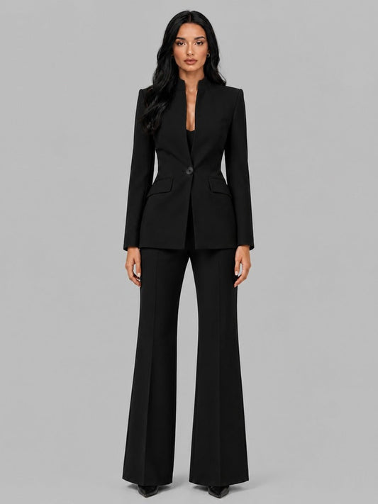 Faustina | Conjunto de dos piezas con blazer de cuello sastre y pantalón acampanado