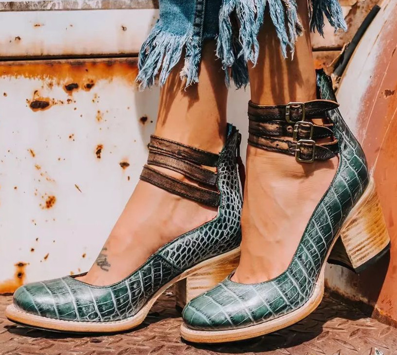 Tacones de cuero Mirella