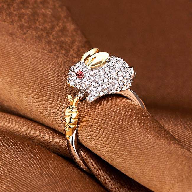 Anillo ajustable de conejo y zanahoria