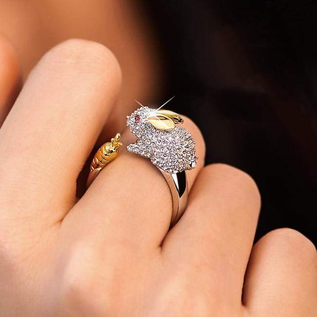 Anillo ajustable de conejo y zanahoria
