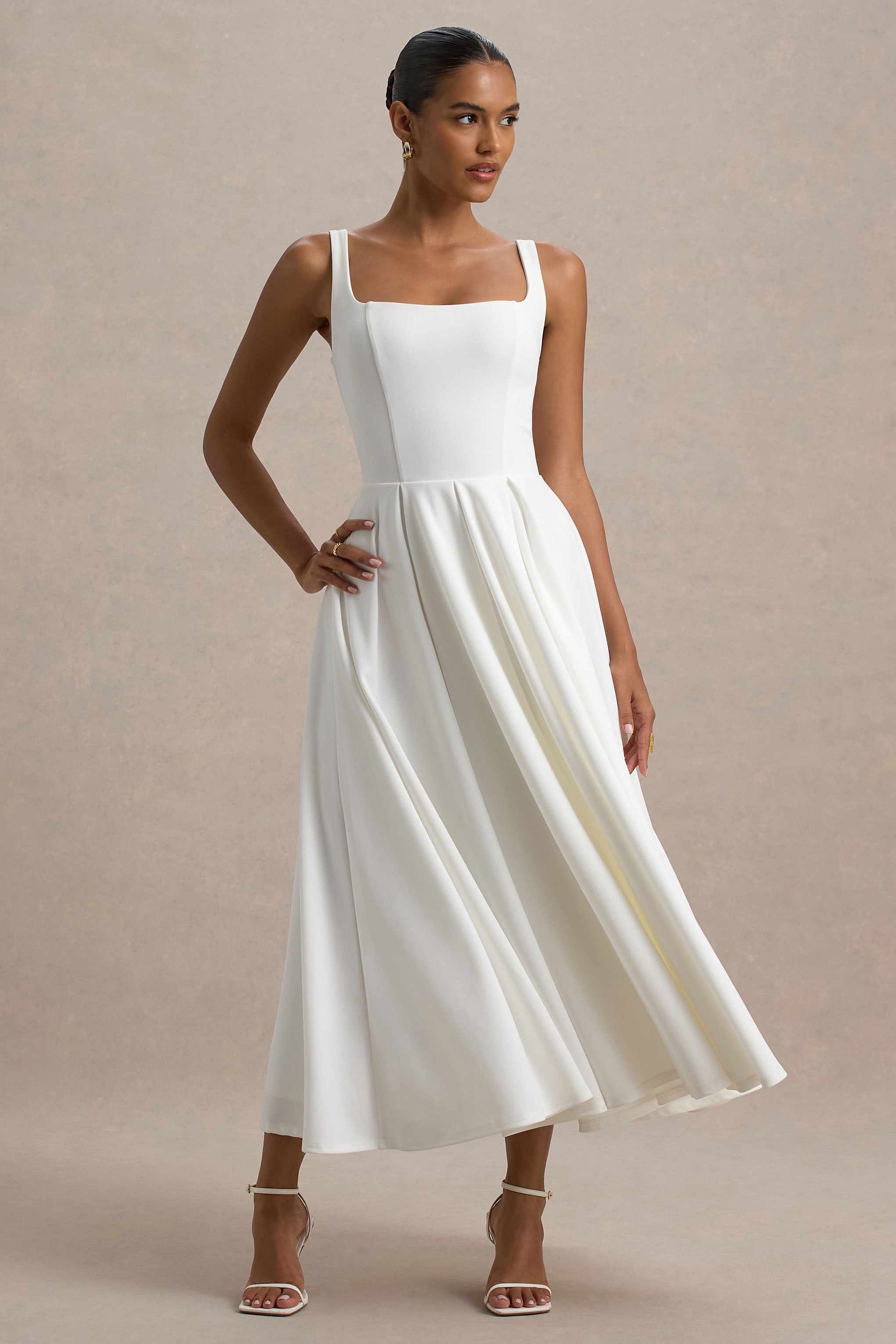 Parina | Vestido midi blanco con escote cuadrado y falda voluminosa