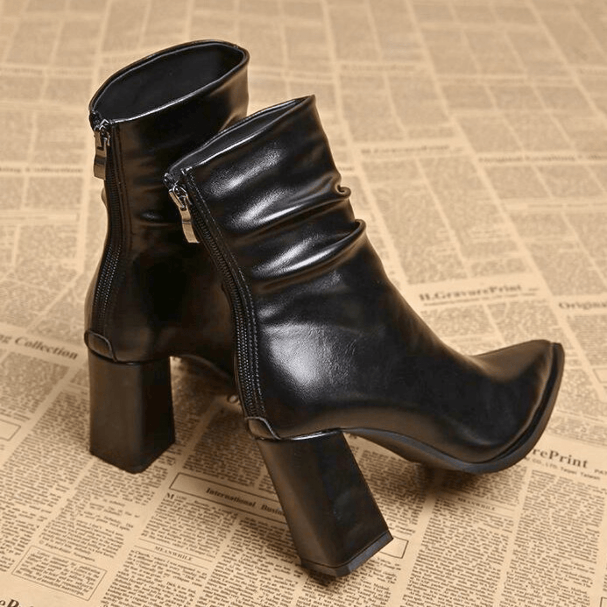 Nicla | Botines de punta esculpida con detalle fruncido